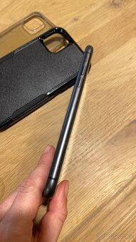 Prodám černý iPhone 11 64GB - top stav - 5
