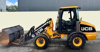KLOUBOVÝ NAKLADAČ JCB 406 - 5