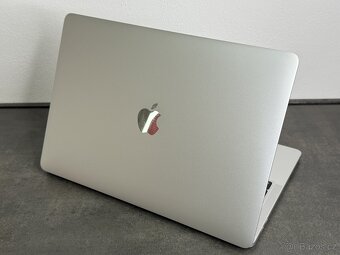 MacBook Pro 13'' 2020 / M1 / 16GB / 512GB SSD / Silver - D - 5