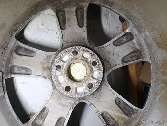 17" Subaru zimni 215/55 R17 5x100 - 5