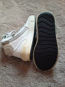 Dívčí kotníkové celoroční kožené boty tenisky vel.31 - 5