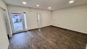 PRONÁJEM OBCHODNÍCH PROSTOR V CENTRU OPAVY - 5