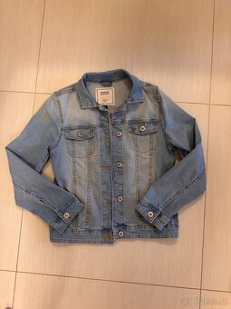 Jarni divci bundy - 5