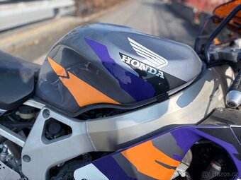 Honda Cbr 900 Rr sc33 - 5