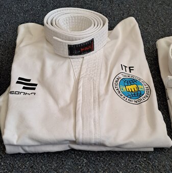 2x Taekwon-Do dobok a lapa - 5