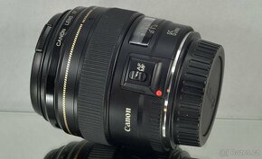 Canon EF 85mm f/1.8 USM fullframe-formátPevný - 5