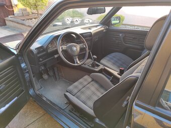 BMW E30 318IS - 5
