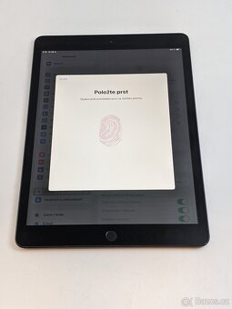 iPad 10.2 (2020) 128gb, WIFI. Baterie 92%. Záruka 6 měsíců. - 5