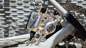 Karbonový gravel GT Grade - 5