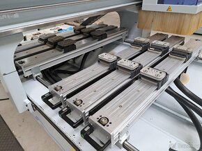 CNC obráběcí centrum WEEKE Venture 05 S - 5