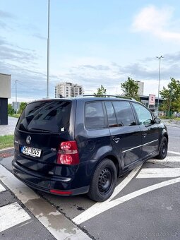 Volkswagen Touran - 5