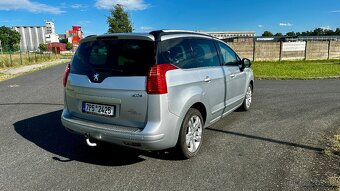 PEUGEOT 5008 2.0 HDi 7míst - 5