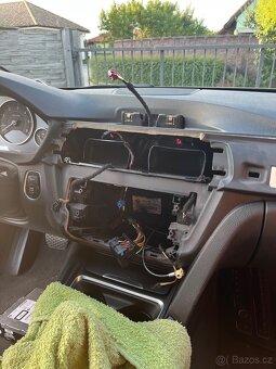 BMW F30/F31 – nový 10,25" CarPlay / Android Auto displej - 5