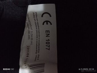 Lyžařská helma - 5