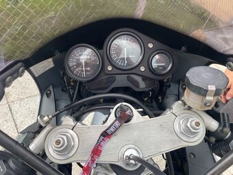 Suzuki GSXR 750W - 5