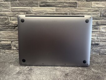 MacBook Pro 13" 2020 M1 / 8GB / 256GB - 5