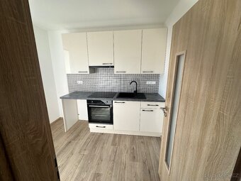 Pronájem bytu 2+1 (54m2) ul.Obránců Míru - 5