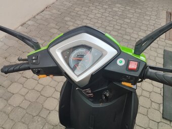 Prodám skútr Maxon - 5