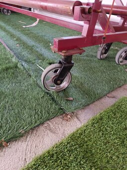 Pojízdné stojany na role koberců, PVC a pod. - 5