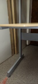 STUDENTSKÝ STŮL - 5