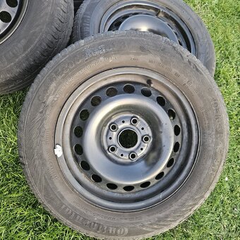 Plechové disky 15" 5x112 se staršími letními pneu 195/65R15 - 5
