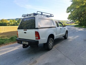 Toyota Hilux 2.5 D-4D - 5