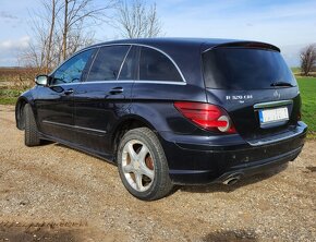 Rozprodam na dily... Mercedes R320 cdi w251 - 5