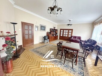 Pronájem prostorného bytu, s balkonem a krbem- 2+1, 102 m2 - 5