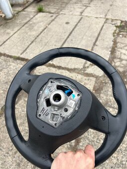 Volant bmw f10 - 5