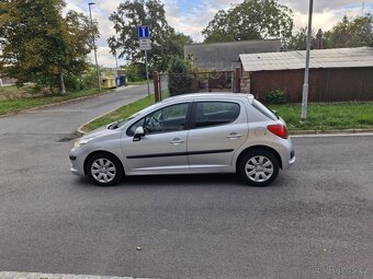 Peugeot 207 1.4.i 70 Kw Benzín  Rok.výroby 2008 - 5