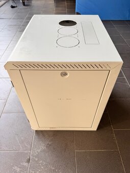Nástěnný datový rozvaděč SCHRACK 600X600mm - 5