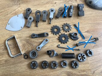 Prodám náhradní díly na jawa 50 typ 20 21 a 23 - 5