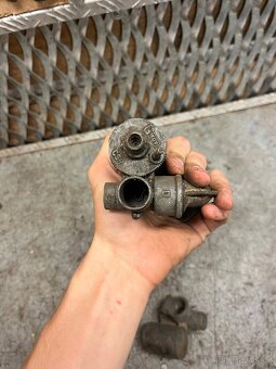 Torza karburátorů asi ČZ 125 b, T - 5