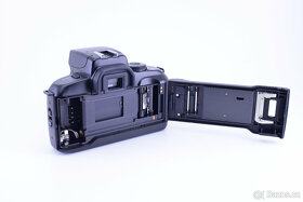 Canon EOS 700QD + Sigma UC Zoom 28-70mm f3.5 - 5