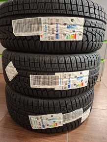 Nový orig. zimní set Škoda Fabia IV - 215/45 R17 Hankook - 5