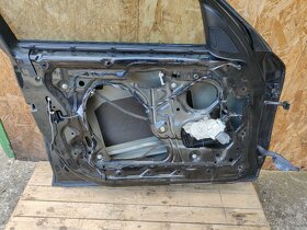Levé přední dveře BMW 1 E81/E87 - 5