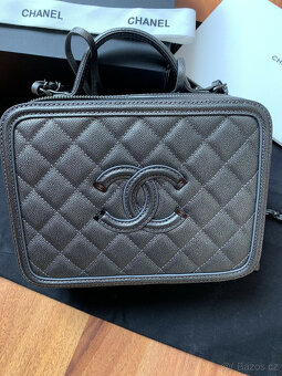 Kožená kabelka Chanel Vanity - 5