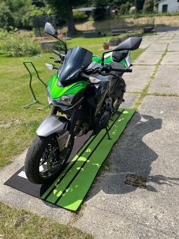 Kawasaki Z900 - 5
