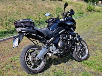 Zachovalý Kawasaki Versys KLE 650 s doplňky, STK 2027 - 5