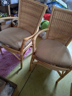 Jídelní stůl+6 židlí - 5