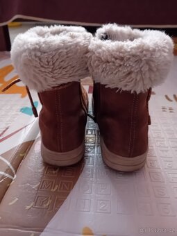 Dívčí zimní kotníkové boty zn. GEOX vel. 39 - 5