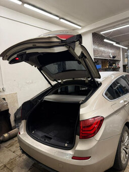 BMW 5GT F07 530D - 5