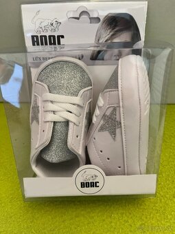 ✨ Dětské botičky s třpytivou hvězdičkou - 5