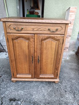 Rustikální komoda se zásuvkou . - 5