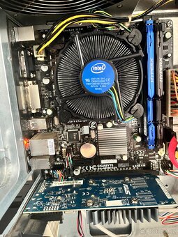 🖥️ Stolní počítač – Intel Pentium G3220, SSD, 8GB RAM, Wi - 5