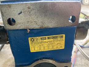Prodám elektromotory s prevodovkou - 5