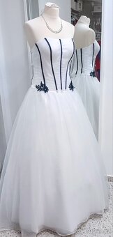 MODRO-BÍLÉ svatební i plesové šaty - 5