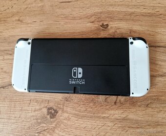 Nintendo Switch OLED v bílé barvě + 265 GB karta + Ovladač - 5