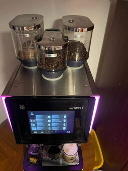 Kávovar WMF 5000 S s automatickým přepínáním kávy po šálku, - 5