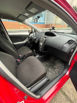 Toyota Yaris - 5
